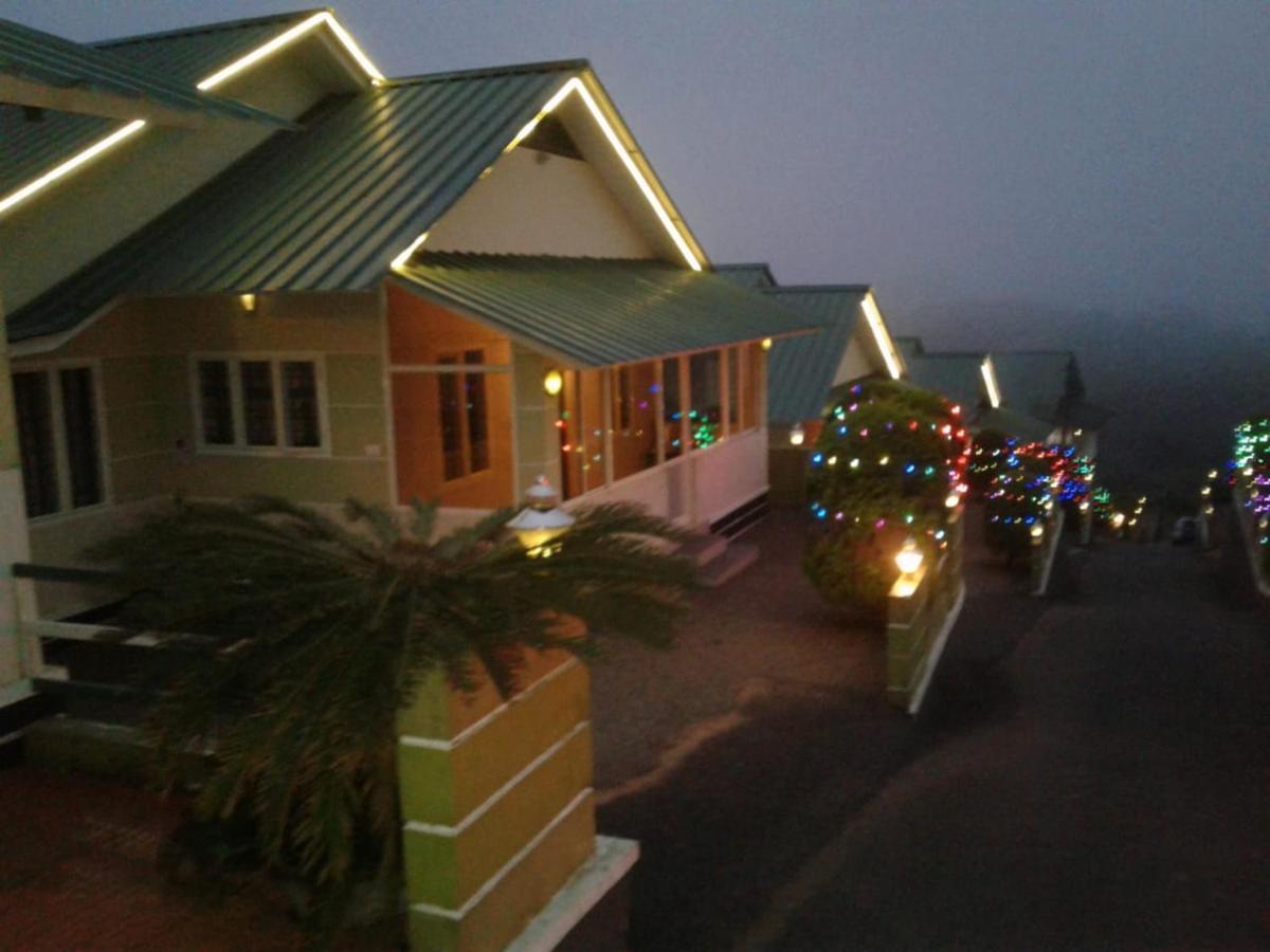 Green Palace Resort Vagamon Bagian luar foto