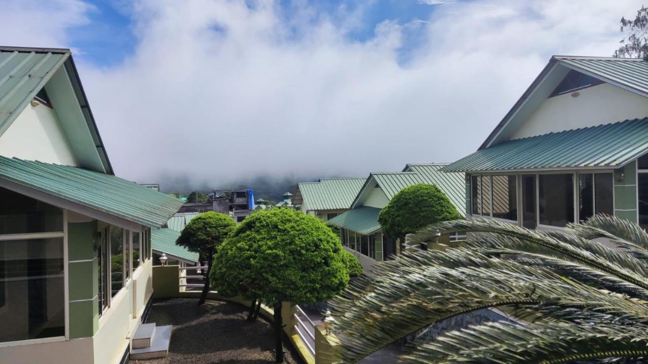 Green Palace Resort Vagamon Bagian luar foto
